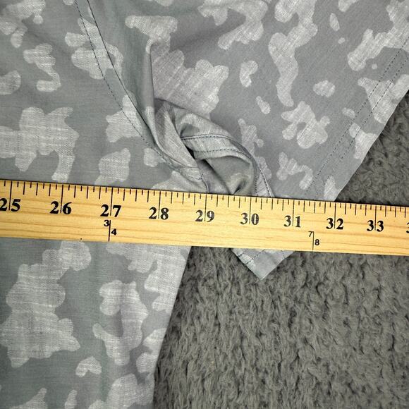 Huk Kona Shirt Mens 3XL Gray Fishing Performance Stretch Button Down Camo Print - Picture 6 of 8